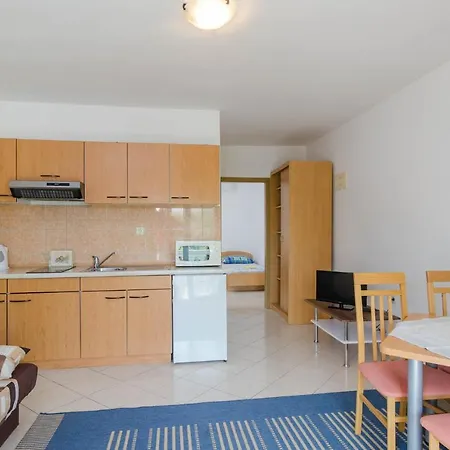 One-bedroom In Iv * Orebić