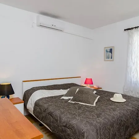 Apartmán One-bedroom In Iv *