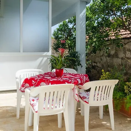 One-bedroom In Iv