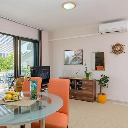One-bedroom In Iv Apartman